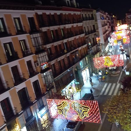 B&B Eco Cubes Madrid Eksteriør billede