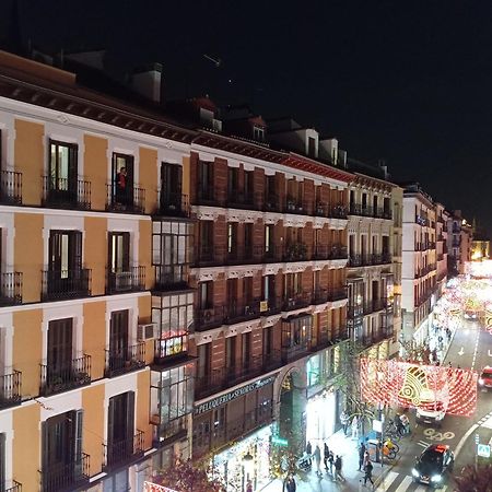 B&B Eco Cubes Madrid Eksteriør billede