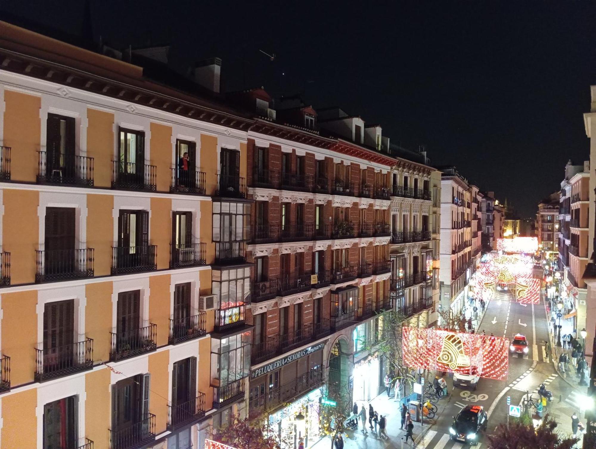 B&B Eco Cubes Madrid Eksteriør billede